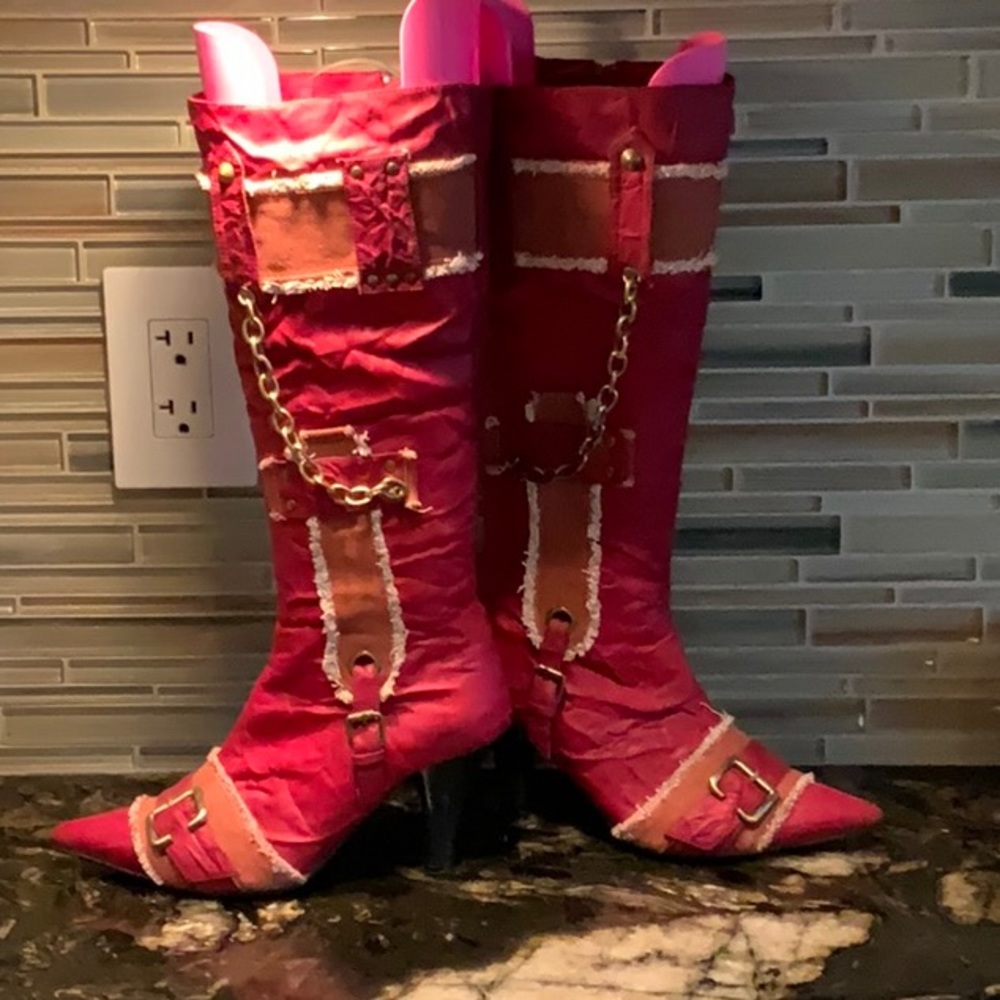 Red fashion boots